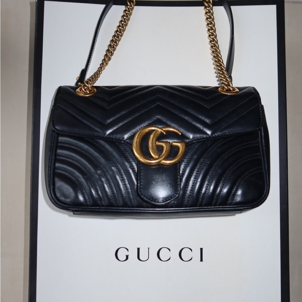 Gucci Black Leather Shoulder Bag - Small Marmont Shoulder Bag